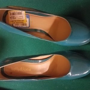 Turquoise Patent Kelly & Katie Shoes - Size 8